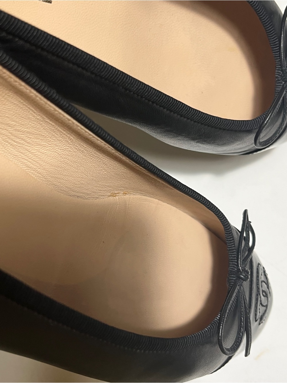 CHANEL Black Leather Ballet Flats with Patent Cap Toe and Logo - Picture 7 of 14